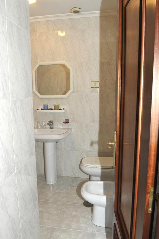 Pr Nimo Hotel Сантяго де Компостела Стая снимка